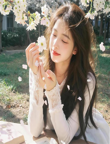 顾总的抓马女友欣赏指南：如何理解深刻的主题思想 拓展思维视野