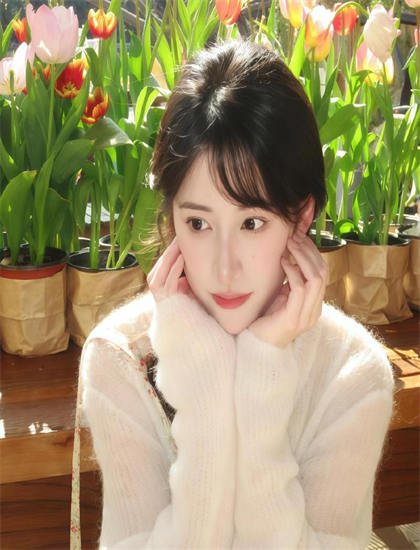 《离婚后被五个哥哥宠上天》情感线政治解析：爱情、友情、亲情探讨，演员访谈